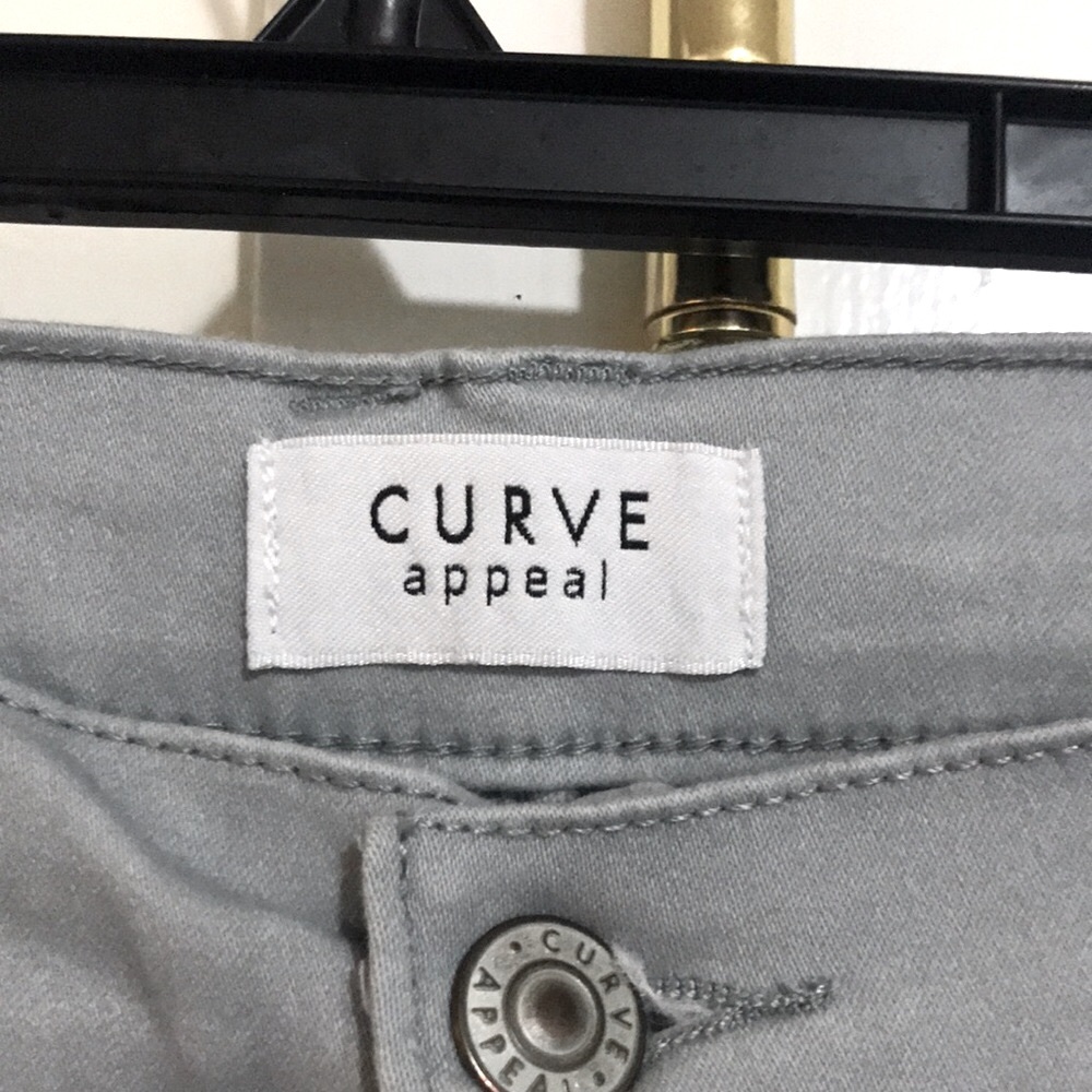 NWOT Curve Appeal Heather Gray Straight Leg soft and strech. Button Zip closure. - Picture 2 of 5